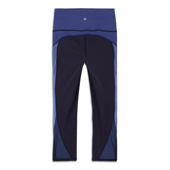 Lululemon “Colour Me Ombre” Crop leggings | Size 2 - Picture 2 of 7